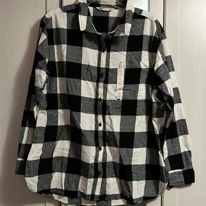 Black and white buffalo plaid button up